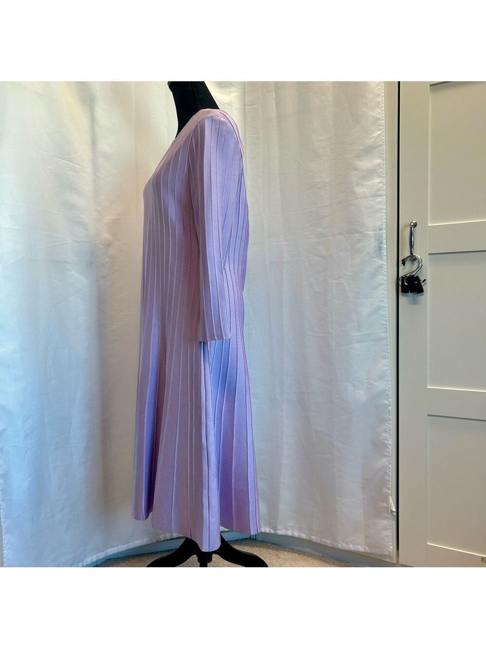St. John Ottoman ribbed open back knit fit & flare midi dress lilac purple NWT - Picture 7 of 16